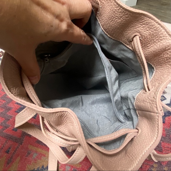 Rare Sweet ROOTS BOHO backpack in stunning blush super soft prince leather - Picture 15 of 16